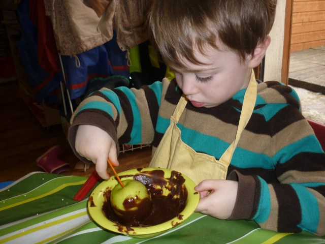 Chocolate Apple Treat