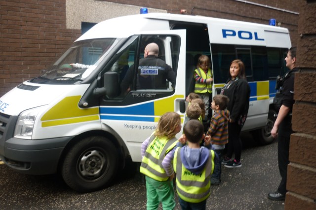 Here we are looking inside the big police van. "It had 7 seats" - Archie "I like it when Alex put on the handcuffs" - Arthur "When I was sitting at the back of the police van I learned how to put my seatbelt on" - Maggie