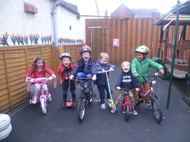 This is the first day of bringing our bikes and scooters to nursery. It was fun and really exciting for us. We cycled around and around the climbing frame. Marcello can go his without stablizers !! Well done Marcello.